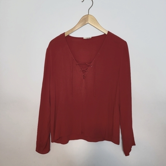 Aritzia Tops - Aritzia Wilfred Free Lace Up Blouse Size S